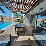 5-bedroom In Playa Del Duque Villa