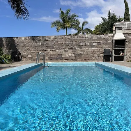 Villa 5-bedroom In Playa Del Duque