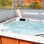 5-bedroom In Playa Del Duque فيلة *