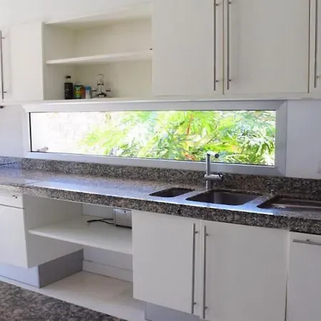 5-bedroom In Playa Del Duque 아데제