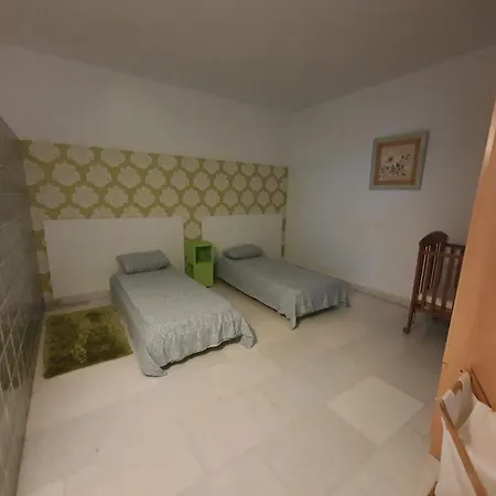 5-bedroom In Playa Del Duque 빌라 아데제