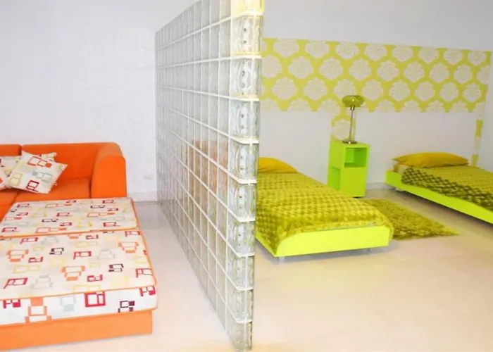 5-bedroom In Playa Del Duque *