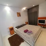 Villa 5-bedroom In Playa Del Duque