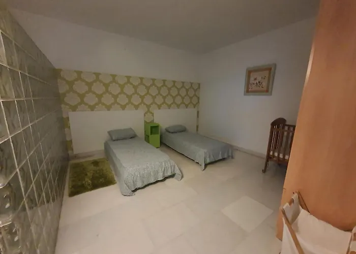 5-bedroom In Playa Del Duque Villa *