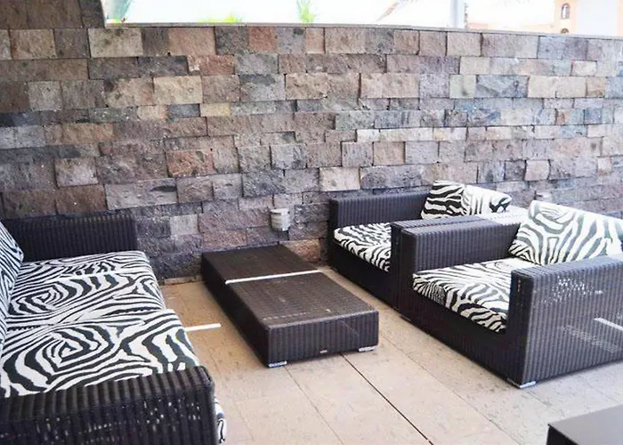 Βίλα 5-bedroom In Playa Del Duque Costa Adeje (Tenerife)