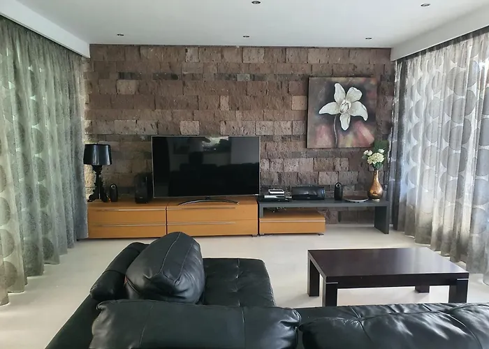 5-bedroom In Playa Del Duque Βίλα