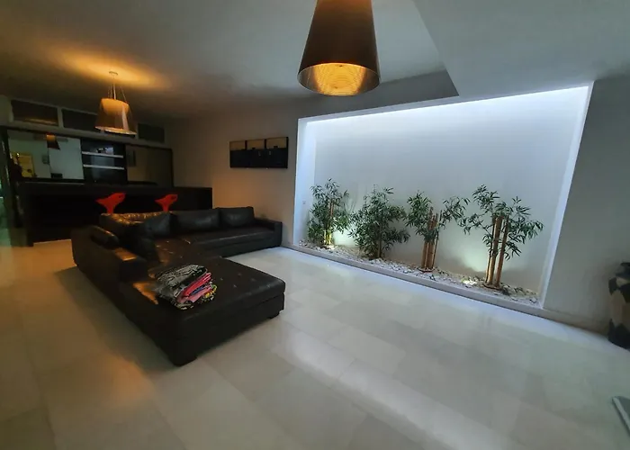 5-bedroom In Playa Del Duque Βίλα