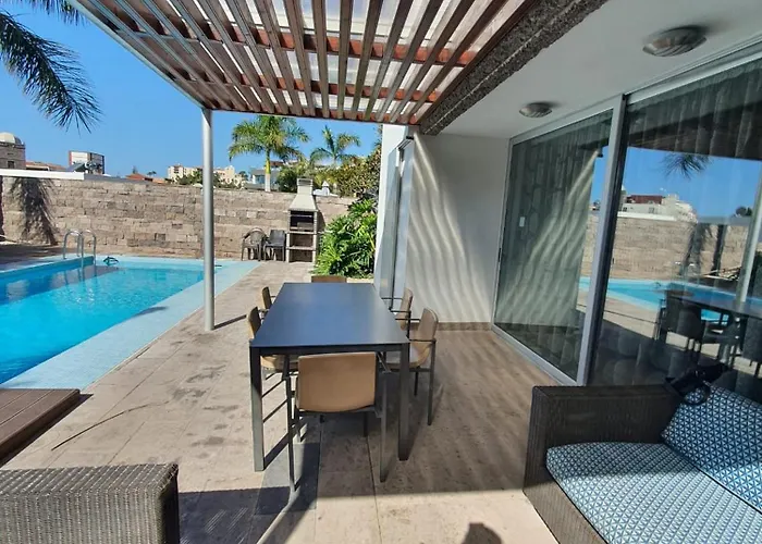 Βίλα 5-bedroom In Playa Del Duque