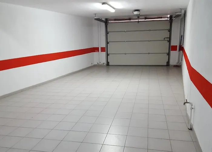 5-bedroom In Playa Del Duque Βίλα